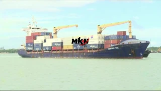 WATCH AS CARGO SHIP DOCKS IN MOMBASA!