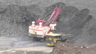 Bucyrus International 295B2 and Komatsu 830E