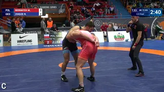 1/2 GR - 72 kg: M. BERNATEK (POL) v. R. ZOIDZE (GEO)