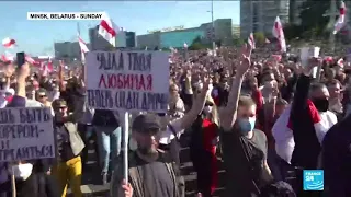 Belarus crackdown: Thousands join weekly protest against Lukashenko regime