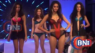 Contervesial Madhur Bhandarkar Calendar Girls Fashion Show