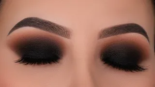 Classic Black Smokey Eyes Tutorial