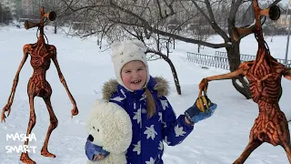 Сиреноголовый на горке в нашей реальности