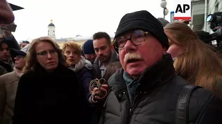 Presidential candidate Sobchak visits memorial to murdered Russian politician