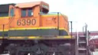 The Sound of a classic engine, the V16- 645e in an sd40-2