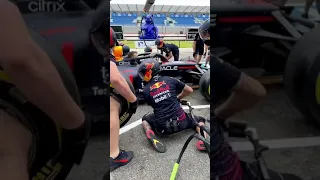 RED BULL pit stop .. world's fastest Pitstop