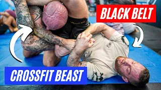 I Challenged My Blue Belt Crossfitter Student To A Roll... BJJ Rolling Commentary