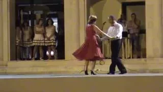 PASODOBLE -   EL BESO ( Con un Guiño a la Canción )