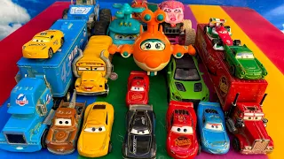 Cleanup Muddy Minicars & Disney car convoys 🏎️ ! Play in the garden - Game 5