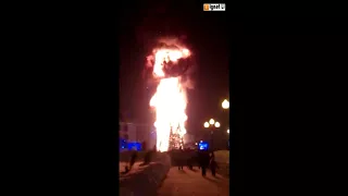 В южно-Сахалинске сгорела новогодняя ёлка