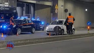 Non si ferma all'alt, l'inseguimento per le strade di Milano - 112 - Le notti del Radiomobile