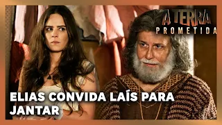 A TERRA PROMETIDA: Elias convida Laís para jantar