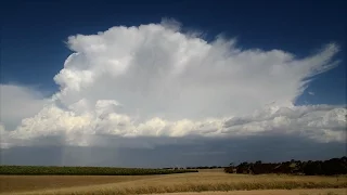 Cumulonimbus Cloud Time Lapse - The Birth of a Lightning Storm!