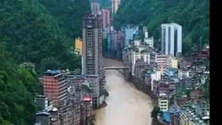 THE NARROWEST CITY EVER IN THE WORLD! YANJIN CITY IN CHINA 🇨🇳