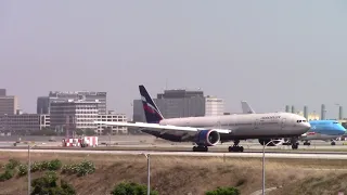 Aeroflot 77W Landing and KLM 744 Taking Off at LAX