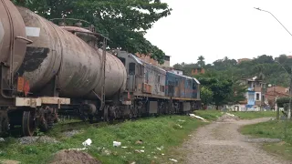 VLI - Trem tanqueiro prefixo D277 vazio com dupla de U20C.