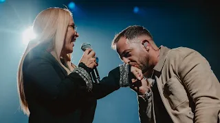 James Morrison and Anastacia - Broken Strings (Live at Night of the Proms)