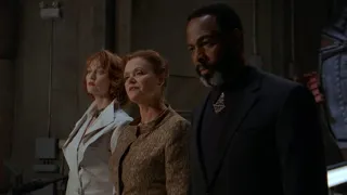 Stargate SG-1 - Season 7 - Fallout - The Langaran delegation visits Stargate Command