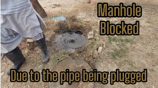 Drain Complaint 236 | Blocked manhole | There was a pipe plug on both sides |