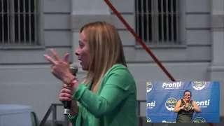 Adesso in diretta Giorgia Meloni interviene da Torino. Non perdetela!