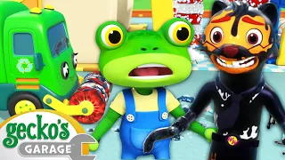Dirty Weasel | Monster Truck| Animal for Kids | Truck and Bus Cartoon | Gecko's Garage