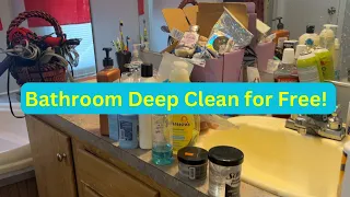 Bathroom deep cleaning for free! Back to the single mom of 6 one more time for the master bathroom.