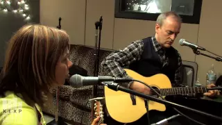 The Vaselines - Jesus Wants Me For A Sunbeam (Live on KEXP)