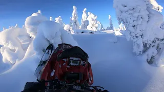 Moottorikelkkailua ummessa, Sodankylä freeride. 21-2, Polaris Khaos 155