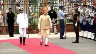 PM Modi inspects the Guard of Honour at Red Fort on 69th Independence Day