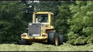 SILAGE HARVESTING BUCKLEYS AT THE GRASS silage harvesing .avi