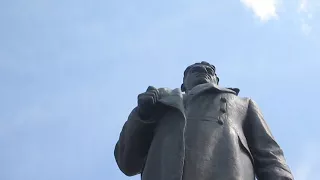 Памятник А. И. ЗЫГИНУ в Полтаве (видео барельефа)