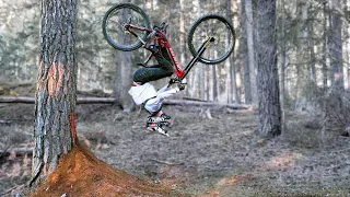 FLIPPING OUT DOWNHILL / Gabriel Wibmer