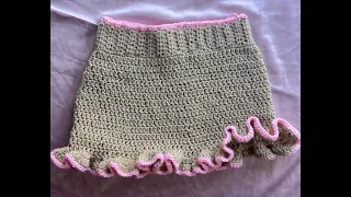 DIY handmade crochet mini skirt ruffle wavy, do it yourself, handmade trendy, rave party, outfit