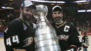 Anaheim Ducks honor Scott Niedermayer