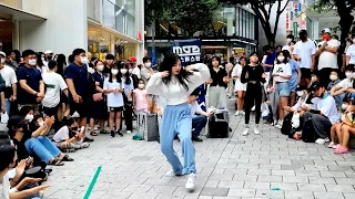 GDM DANCE BUSKING: HAYEON. BEAUTIFUL FASCINATING PERFORMANCE. HONGDAE STREET.