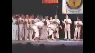 Contra-Mestre  Barrãozinho, Axé Capoeira best collection of solos