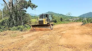 amazing SD16 SHANTUI BULDUZER beautiful work leveling main road in Santa Lucia housing project