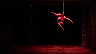 Cassandra Bernel - Championnat inter régional Nord Est pole dance 2024 - Catégorie Adultes Femmes