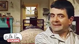 Waking Up CHRISTMAS Morning THE BEAN WAY | Mr Bean Funny Clips | Classic Mr Bean