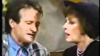 Robin Williams Teaches Carol Burnett to Keen