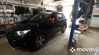 Замена масла в двигателе Toyota Rav 4 Тойота Рав 4