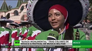 OCIIMAC Banda Monumental de México cautiva a la Plaza Roja RT NOTICIAS