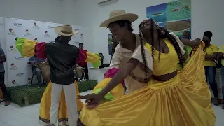 Danse Haïtienne avec le groupe "Ayiti Dans An Nou" - Congo - Danse Folklorique (1)