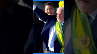 Lula recebe faixa presidencial pela terceira vez #shorts