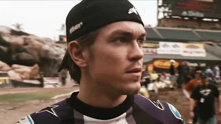 Supercross (2005) - K.C. and Trip Conflict