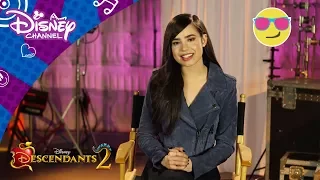 Descendants 2 | 6 raske spørsmål til Sofia Carson - Disney Channel Norge
