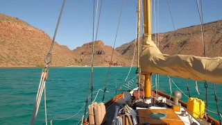 07 | Sailing the Sea of Cortez on a Wooden Boat, La Paz and Espiritu Santo