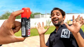 Trying World's Hottest Pepper Spray - ये करना एक भारी गलती थी |