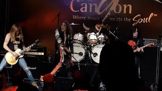 Rudy Sarzo and Doug Aldrich from Whitesnake - Still of the Night (1/26/23)