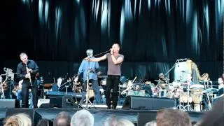 Sting and the Sydney Symphony - Englishman In New York.